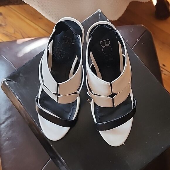 BCBG Greer black & white heels size 7.5 - Picture 9 of 11